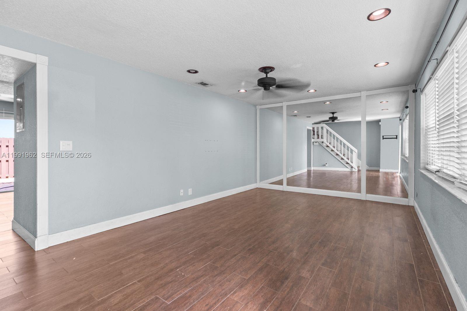 ARROWHEAD GOLF & TENNIS C - Residential Lease
