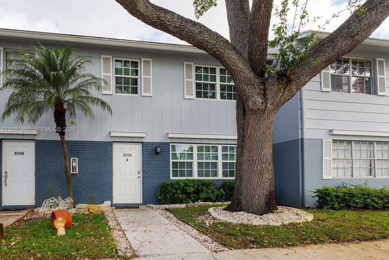 ARROWHEAD GOLF & TENNIS C - Residential Lease