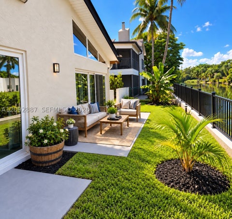 Photo of 641 Mockingbird Ln, Plantation, FL 33324 (MLS # A12092887)
