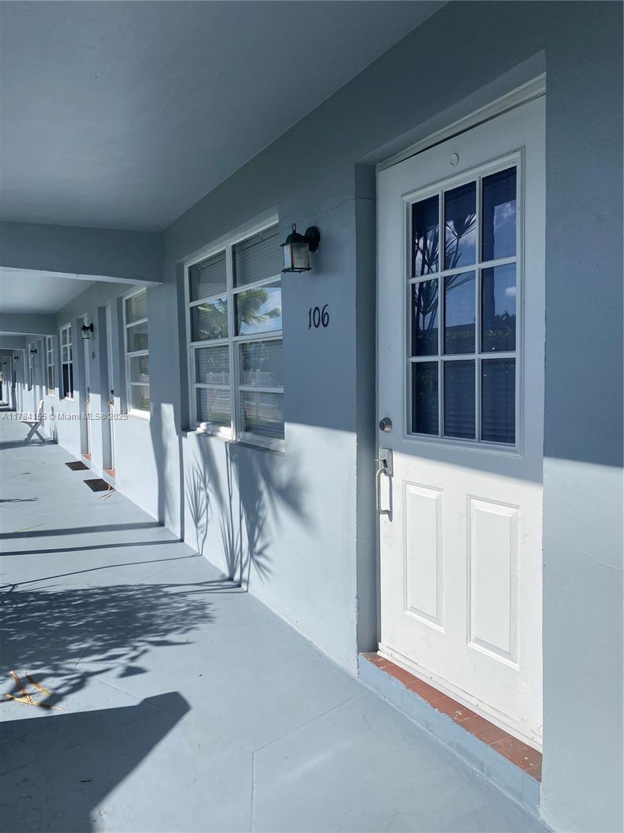 Rental Property at 701 Pine Dr 106, Pompano Beach, Broward County, Florida - Bedrooms: 1 
Bathrooms: 1  - $1,595 MO.