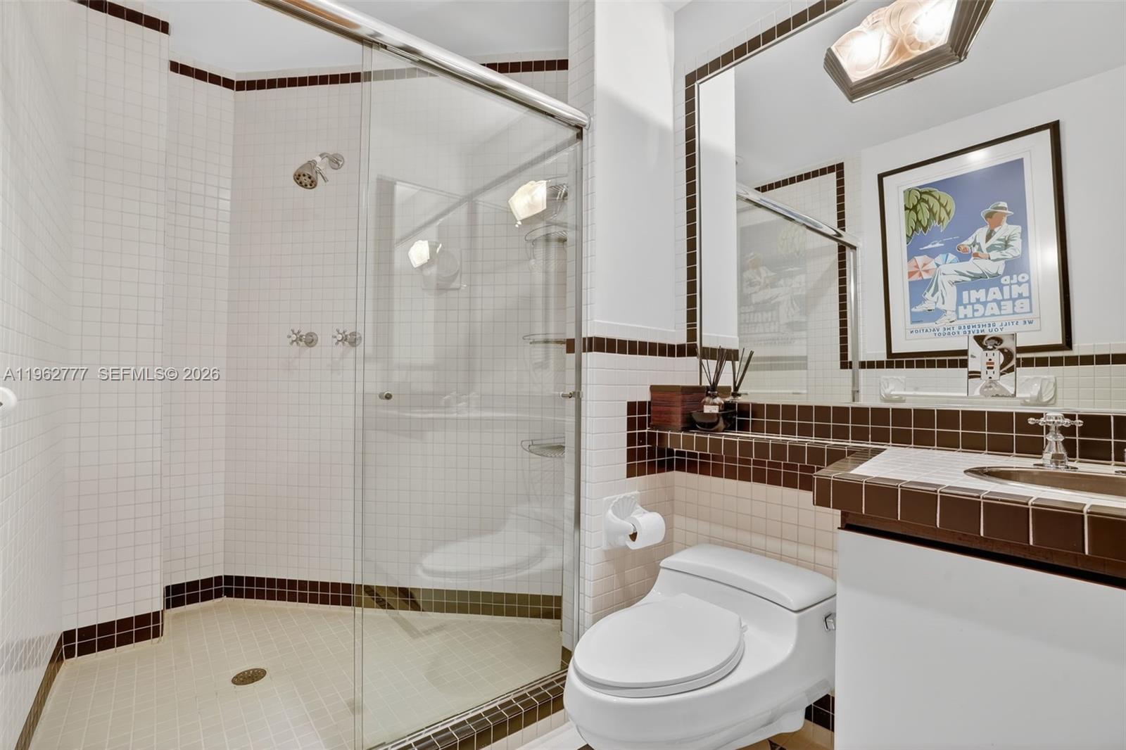 THE NETHERLAND CONDO - Residential Lease