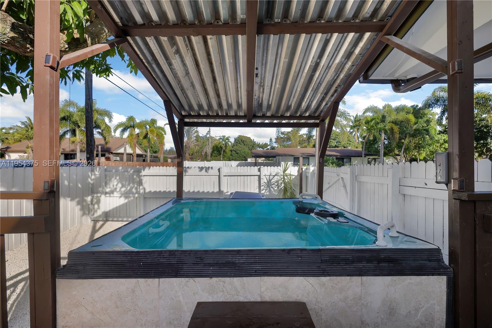 SCOTT ESTATES - Residential