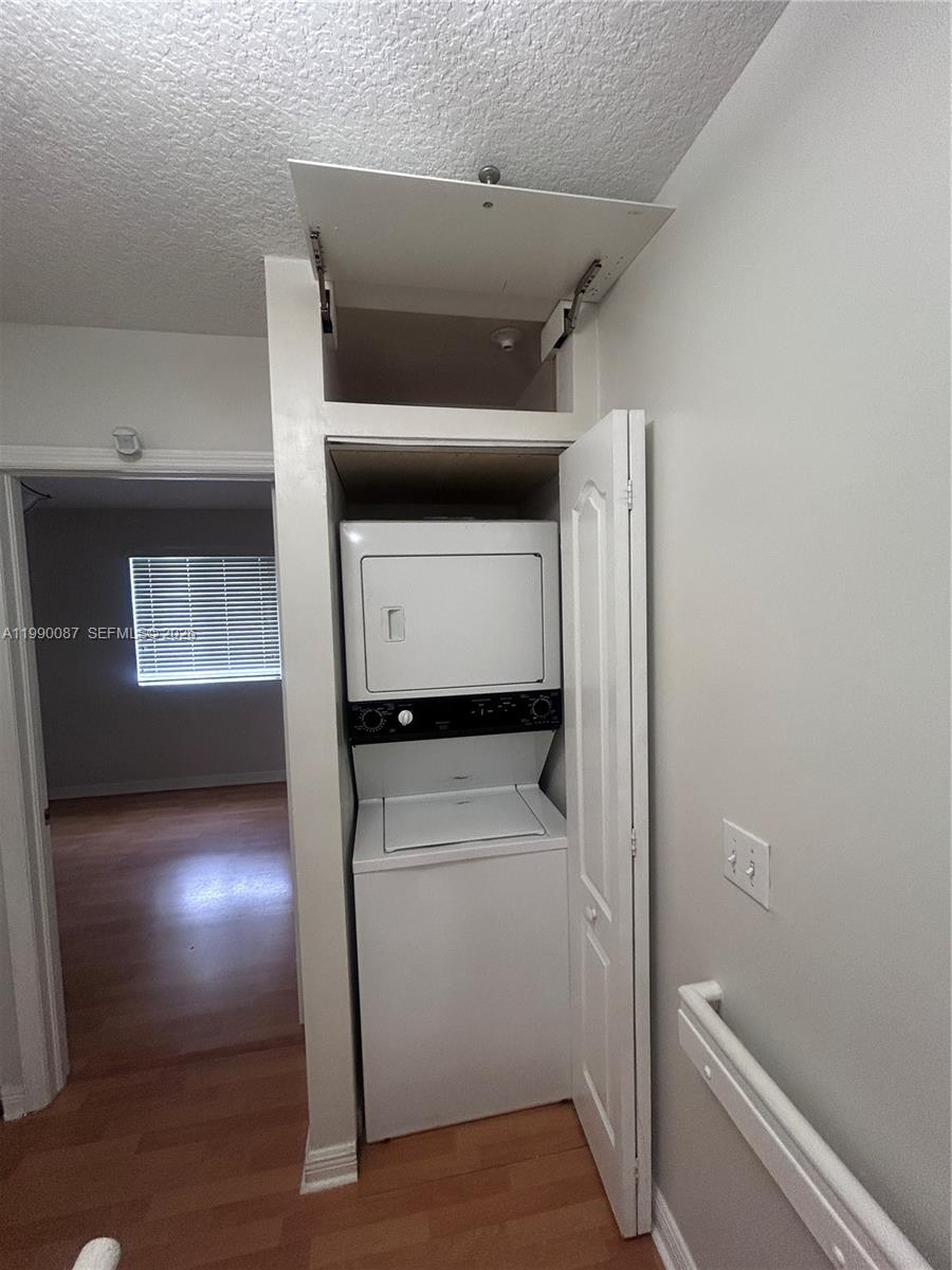 LES JARDINS CONDO - Residential Lease