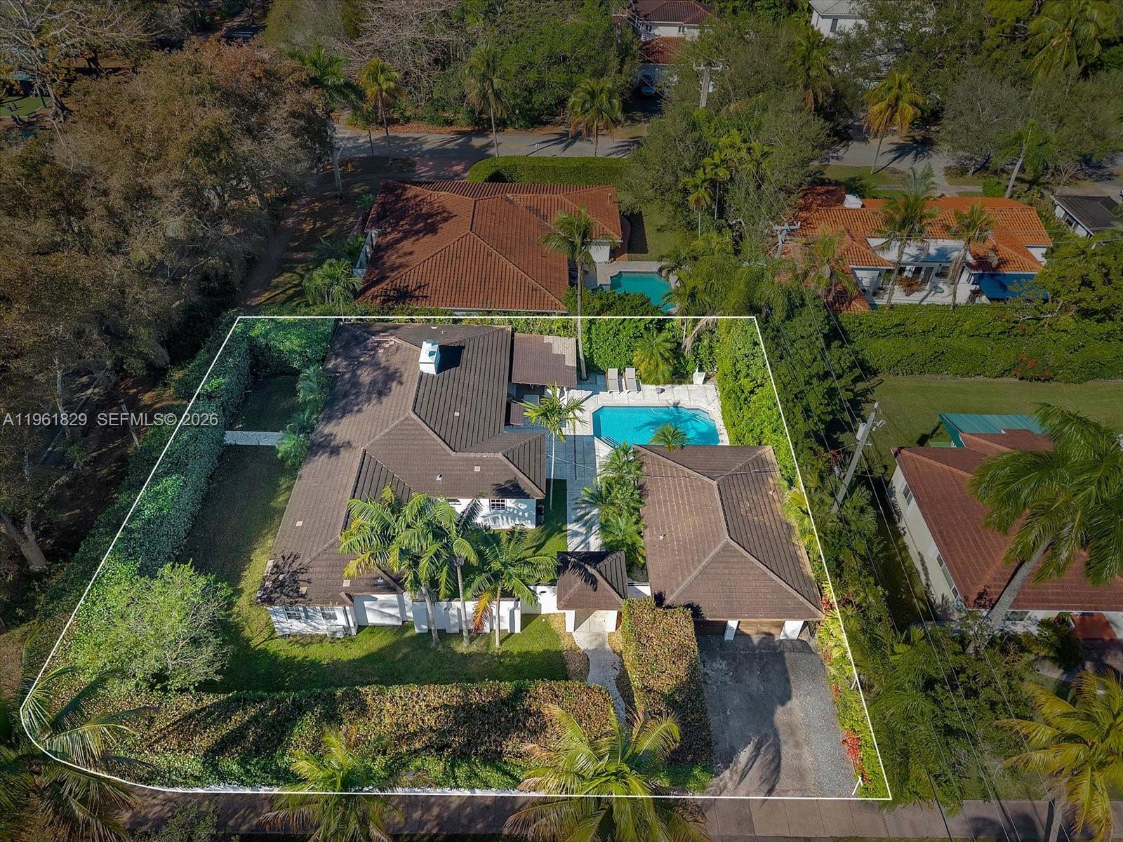 CORAL GABLES RIVIERA SEC - Residential