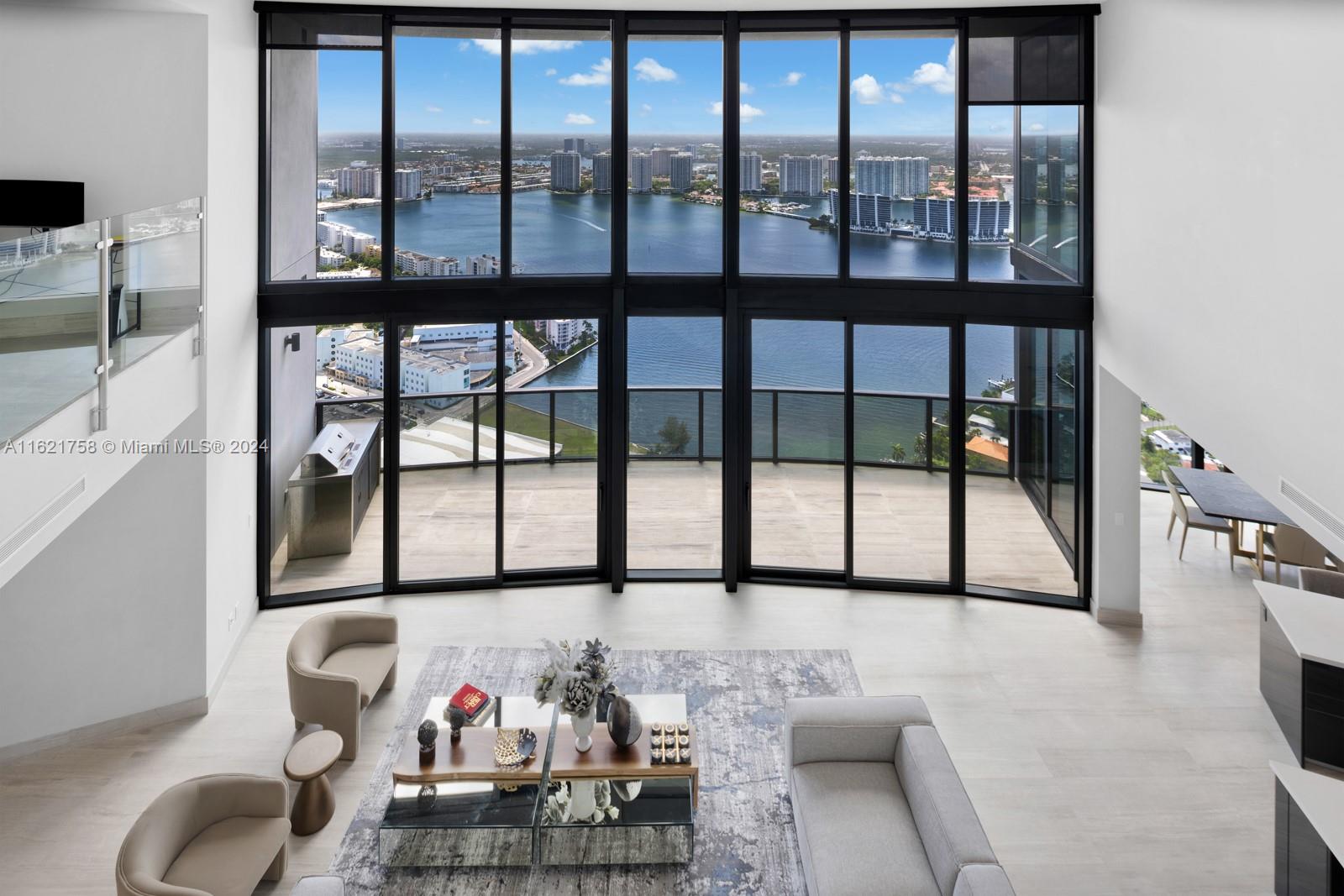 18555 COLLINS AVENUE COND - Residential