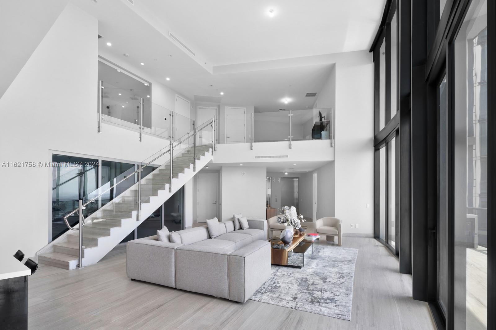 18555 COLLINS AVENUE COND - Residential