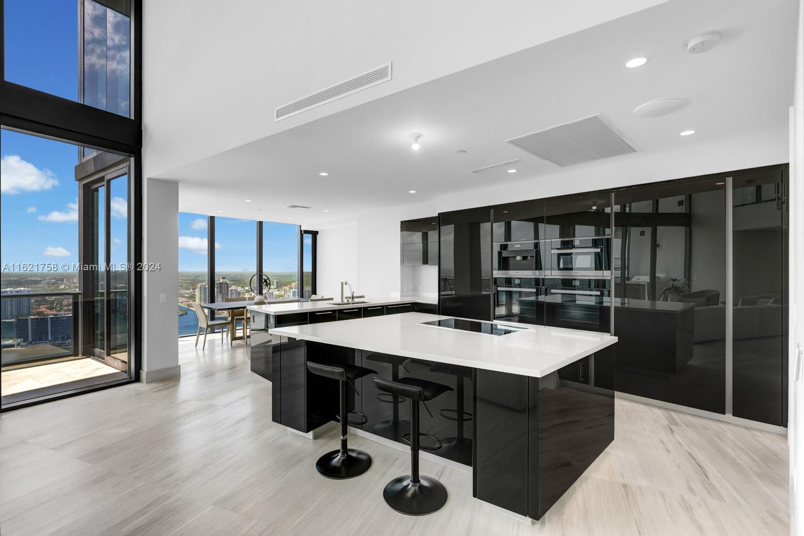 18555 COLLINS AVENUE COND - Residential