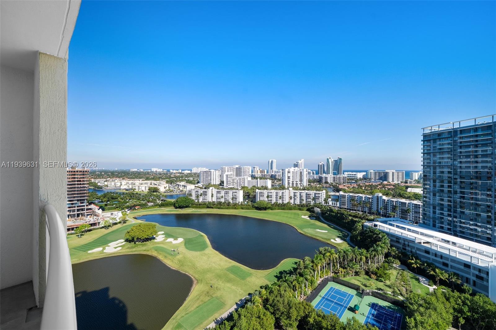 DUO CONDOMINIUM EAST - Residential