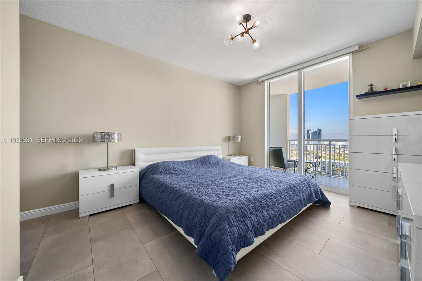 DUO CONDOMINIUM EAST - Residential