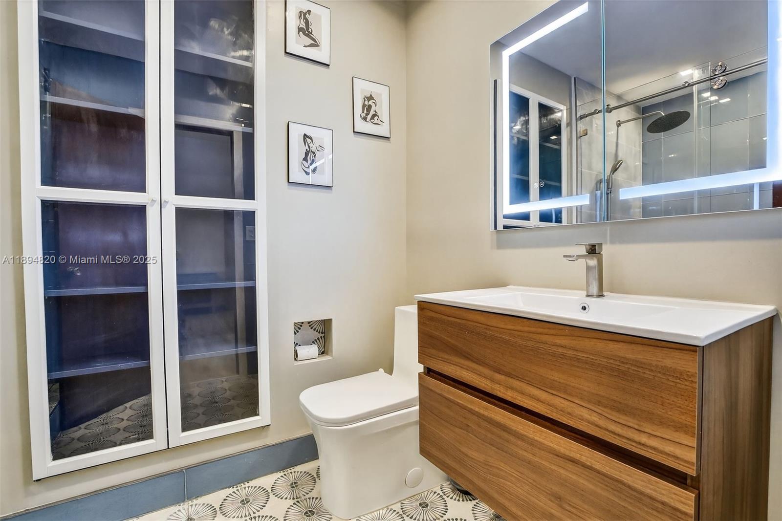 WIMBLEDON AT JACARANDA CO - Residential Lease