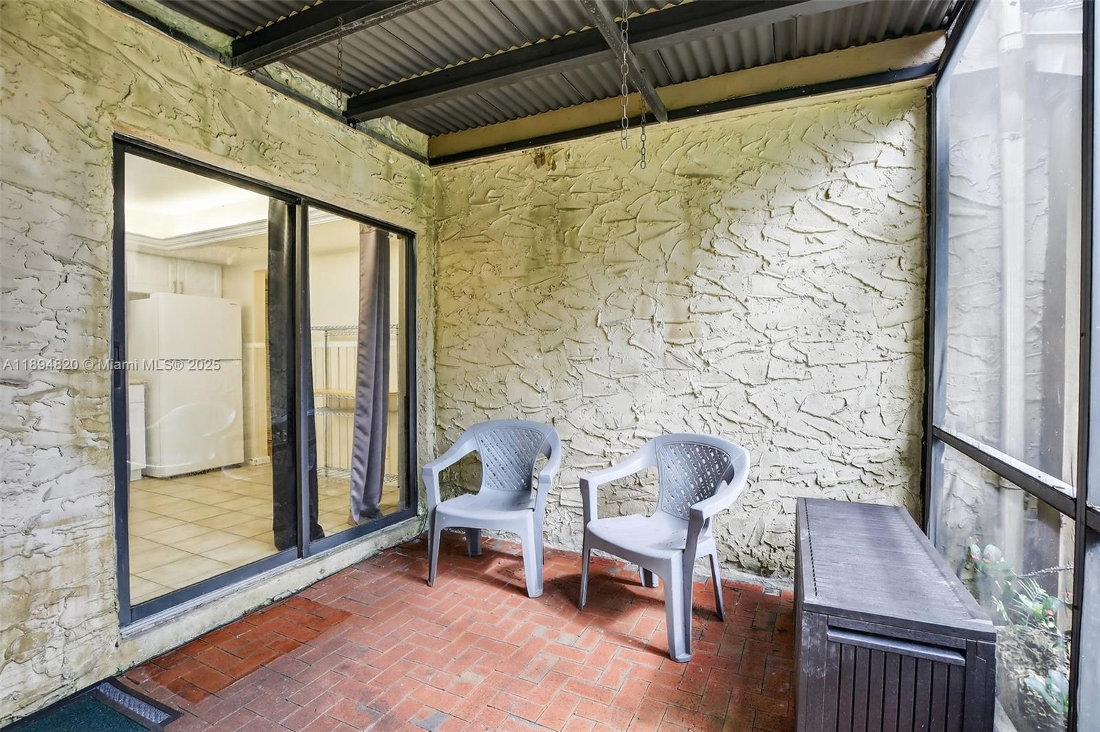 WIMBLEDON AT JACARANDA CO - Residential Lease