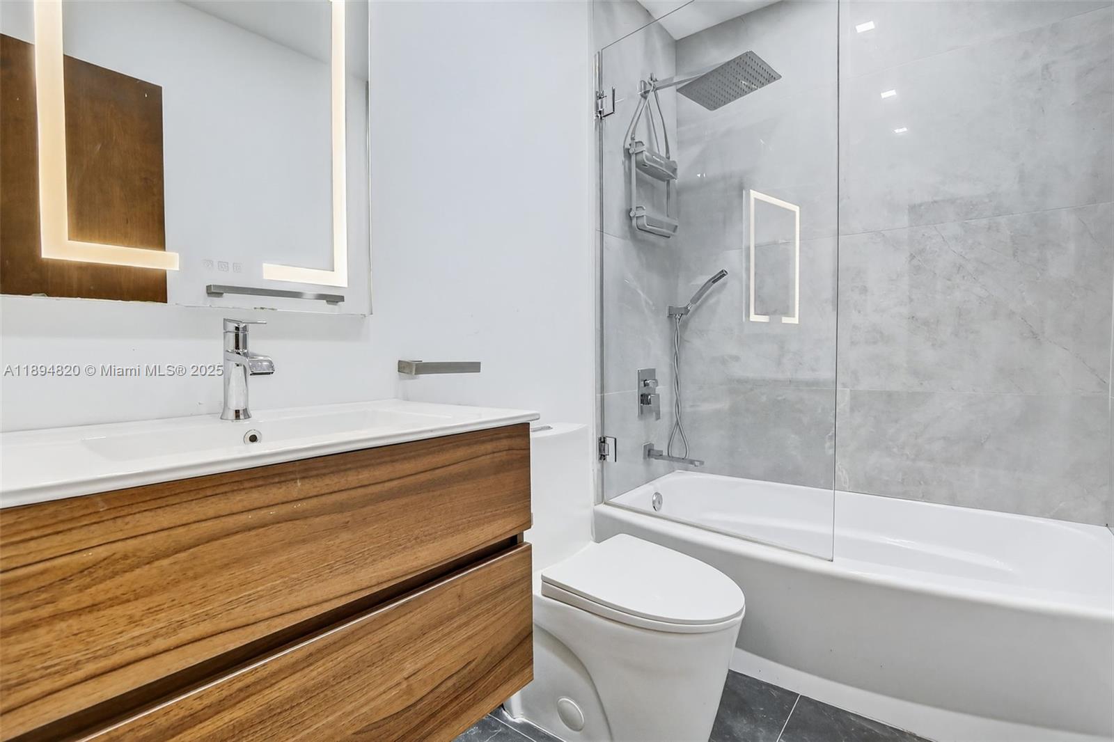 WIMBLEDON AT JACARANDA CO - Residential Lease