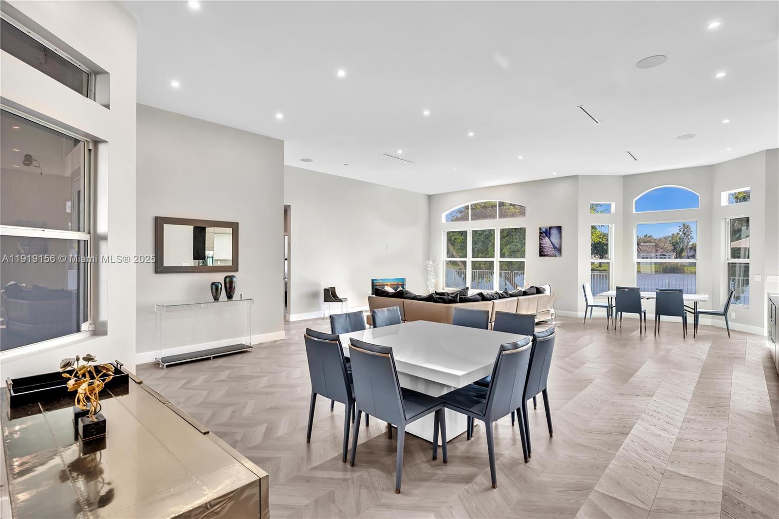 BANYAN OAKRIDGE PLAT - Residential