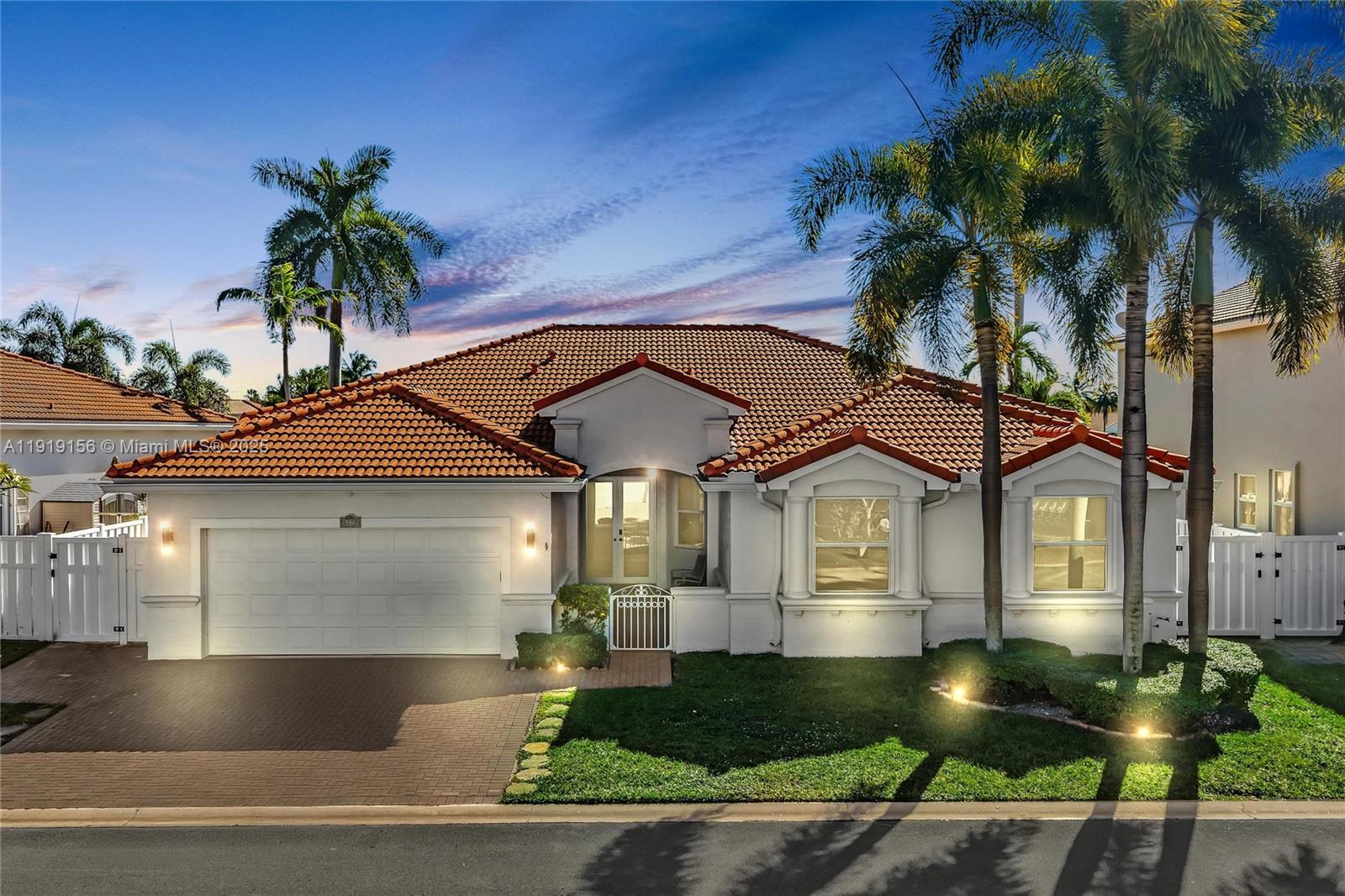 BANYAN OAKRIDGE PLAT - Residential