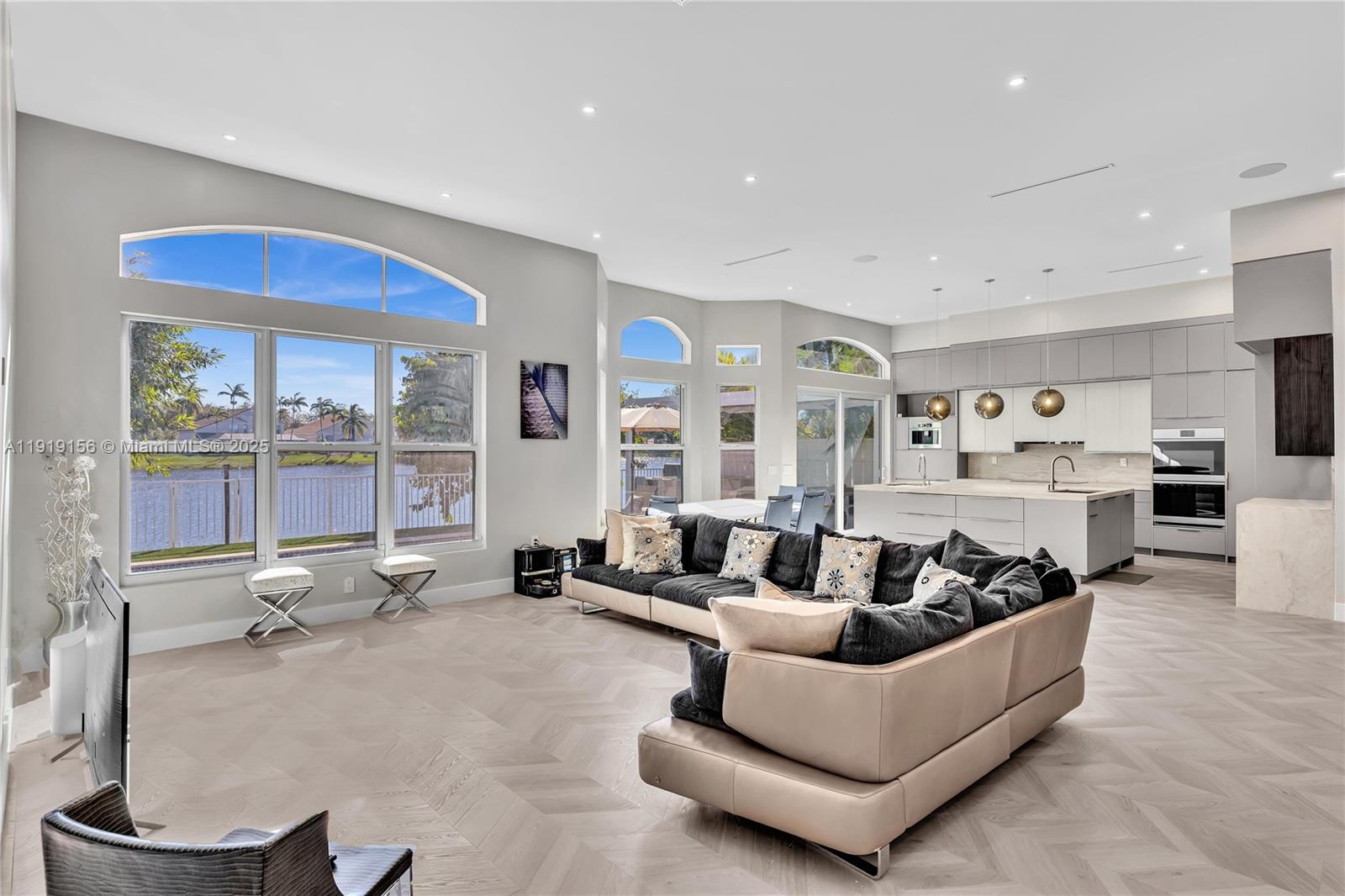 BANYAN OAKRIDGE PLAT - Residential