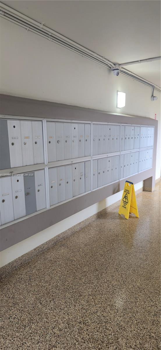 PEPPERMILL KENDALE LKS W - Residential