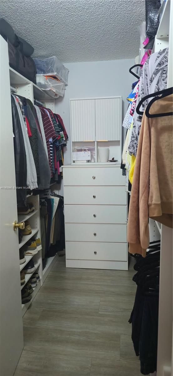 PEPPERMILL KENDALE LKS W - Residential