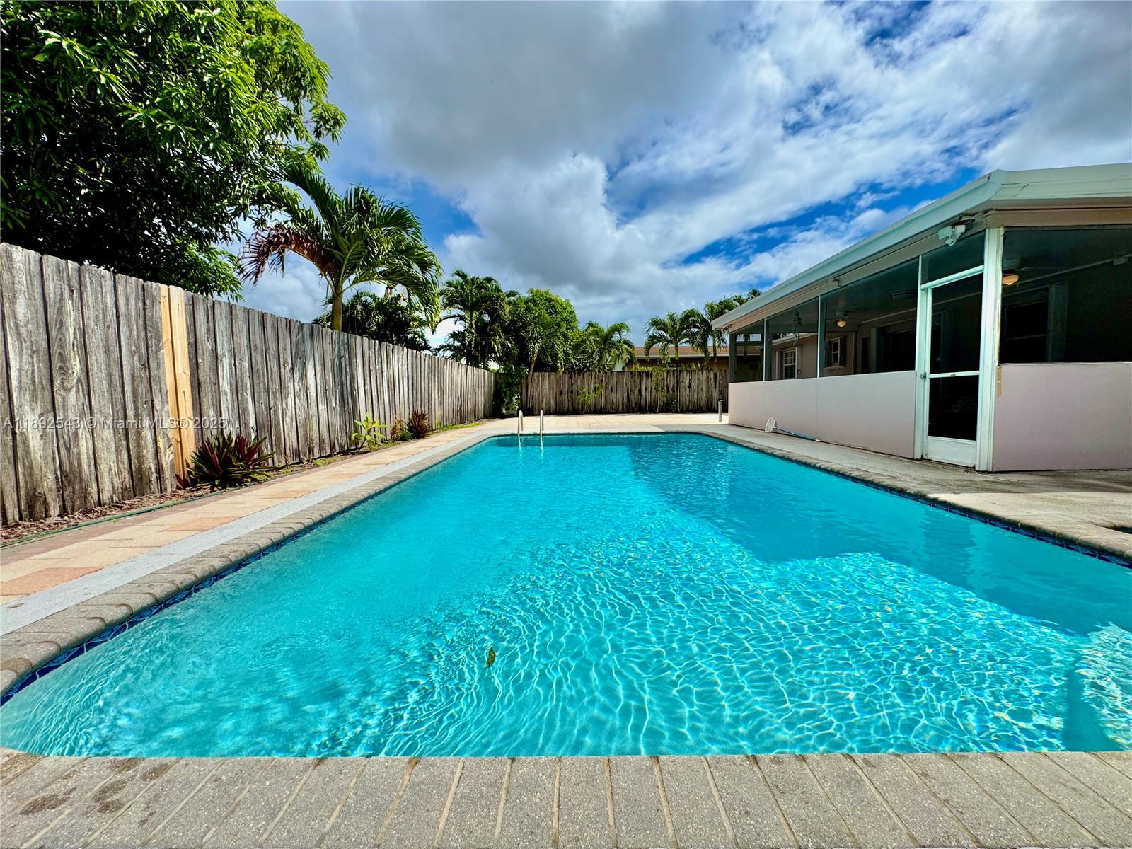 ORIOLE-MARGATE SEC TWO - Residential