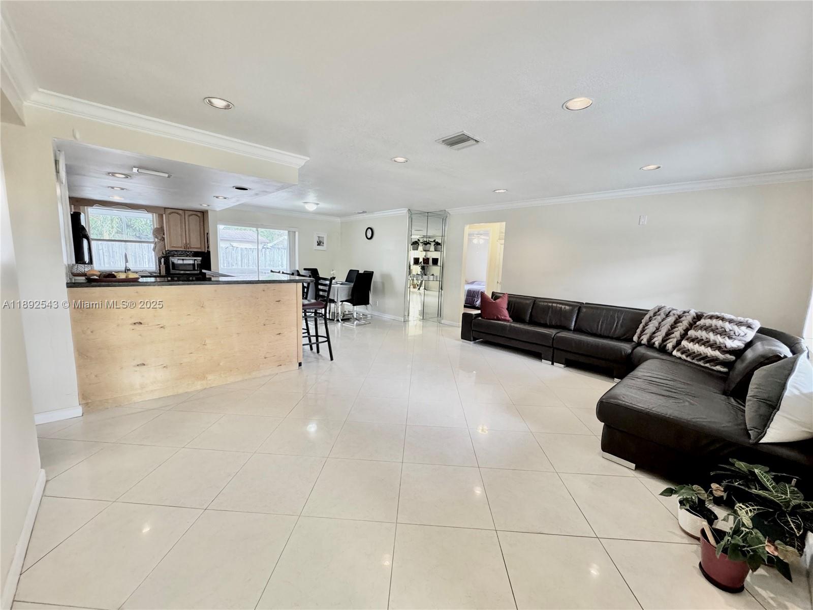 ORIOLE-MARGATE SEC TWO - Residential