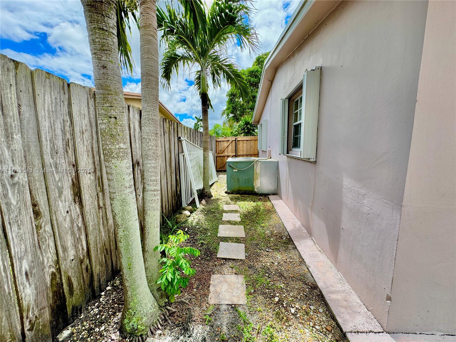 ORIOLE-MARGATE SEC TWO - Residential