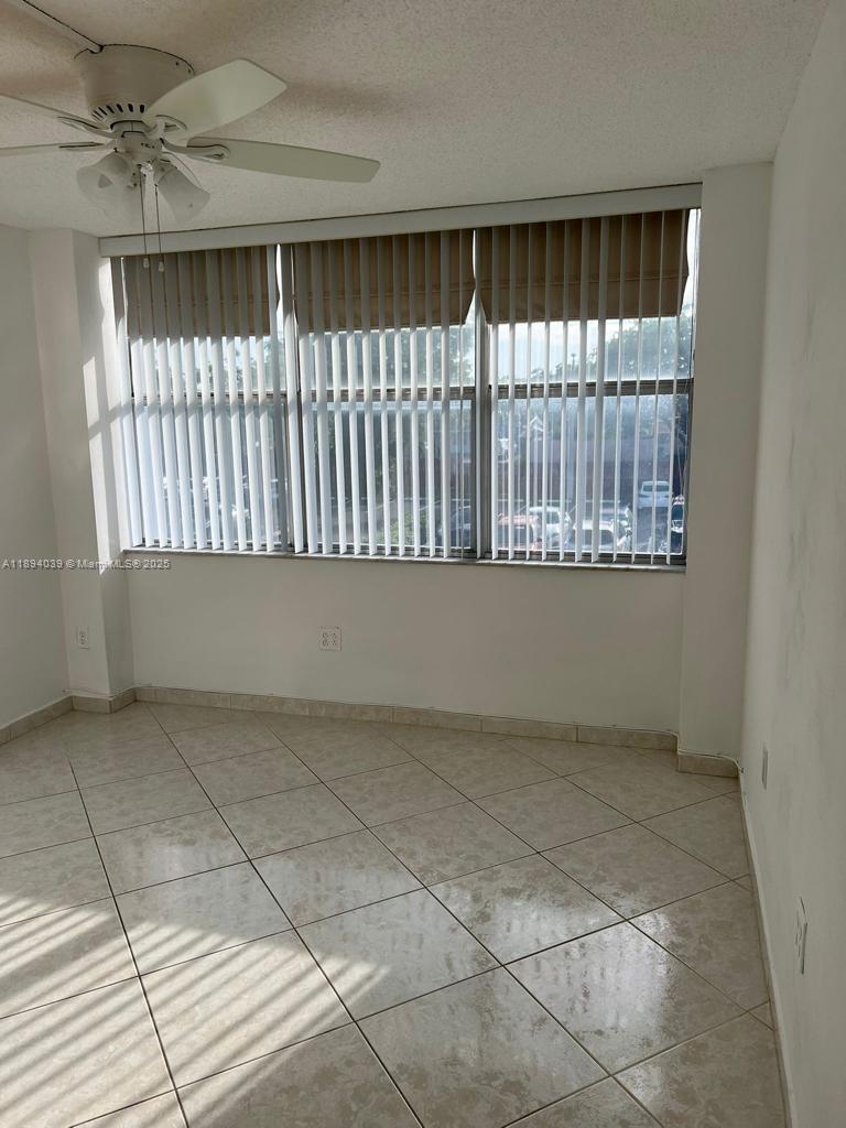 WILSHIRE CONDO - Residential Lease