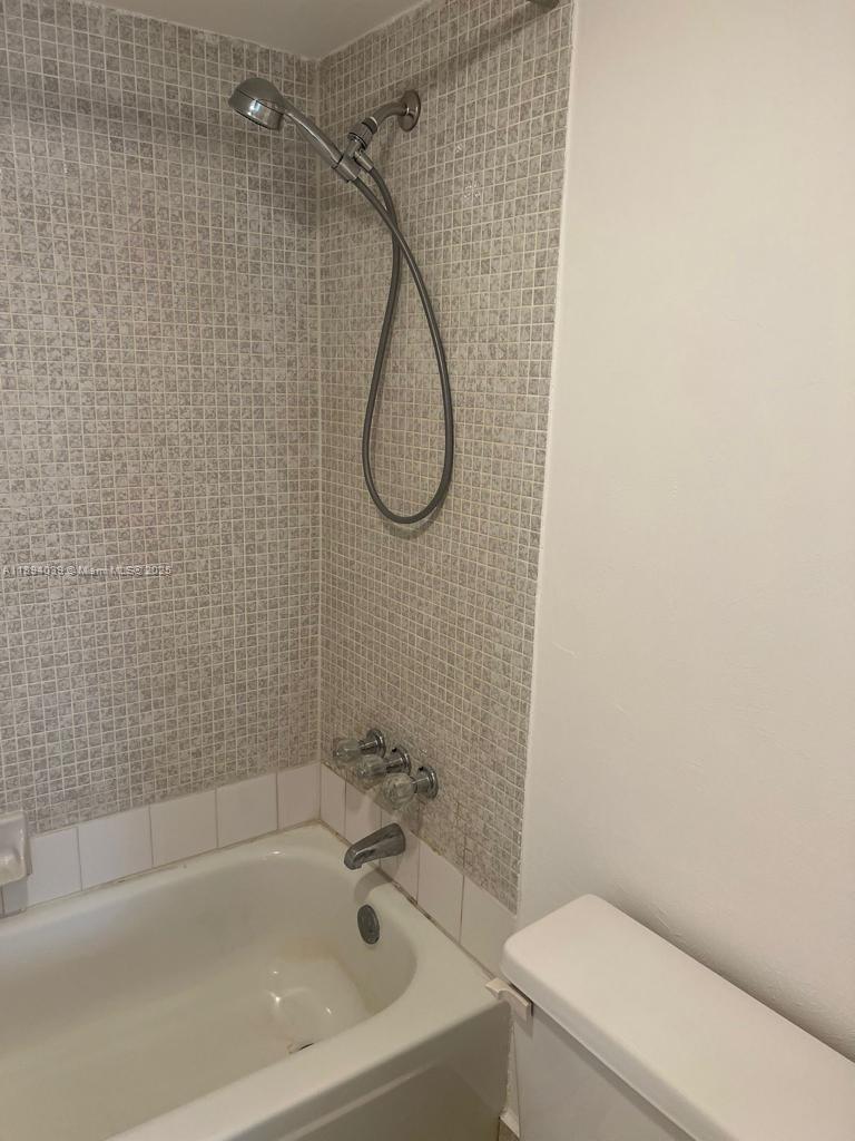 WILSHIRE CONDO - Residential Lease
