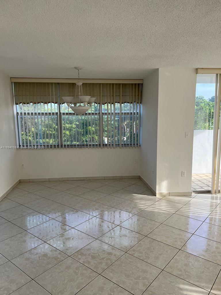 WILSHIRE CONDO - Residential Lease