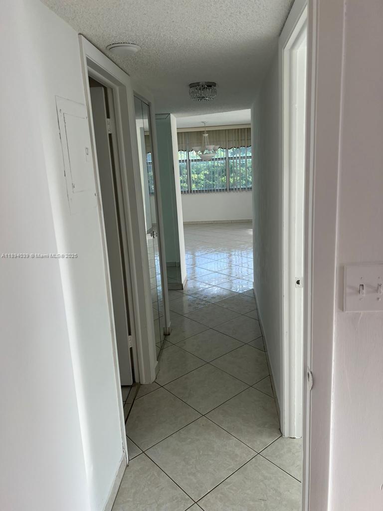 WILSHIRE CONDO - Residential Lease