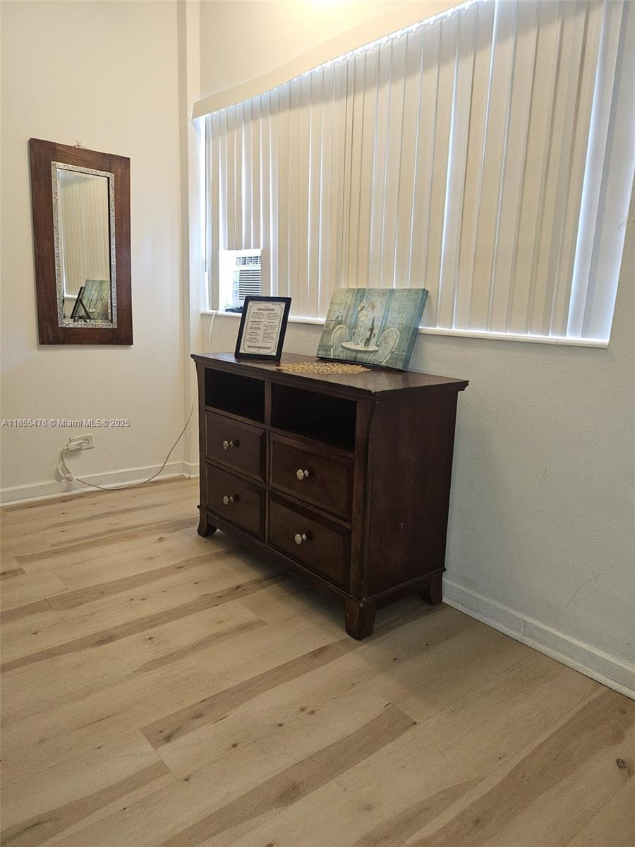 26 Diplomat Pkwy 2325