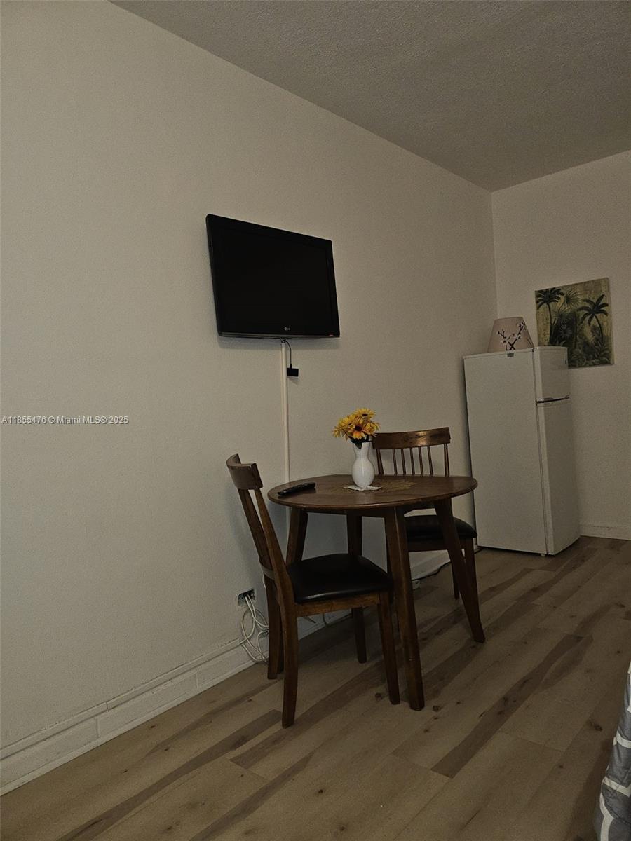 26 Diplomat Pkwy 2325