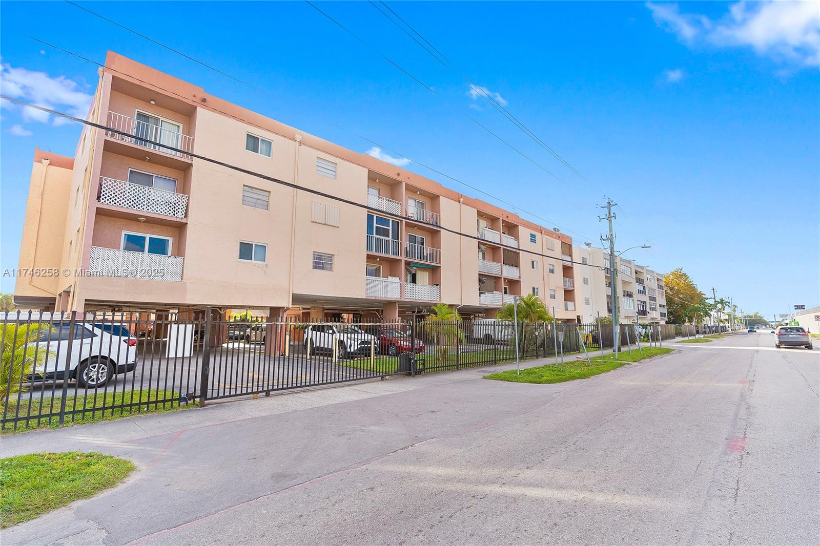 VILLA LUISA CONDO - Residential