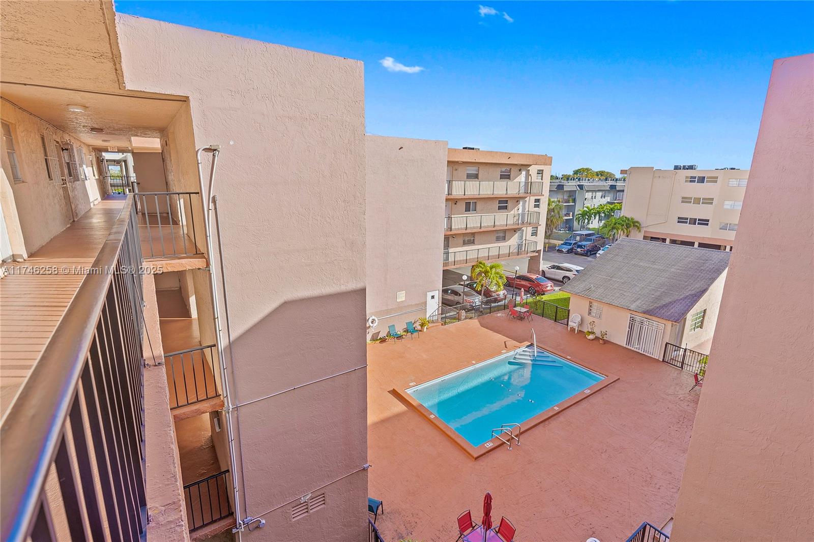 VILLA LUISA CONDO - Residential