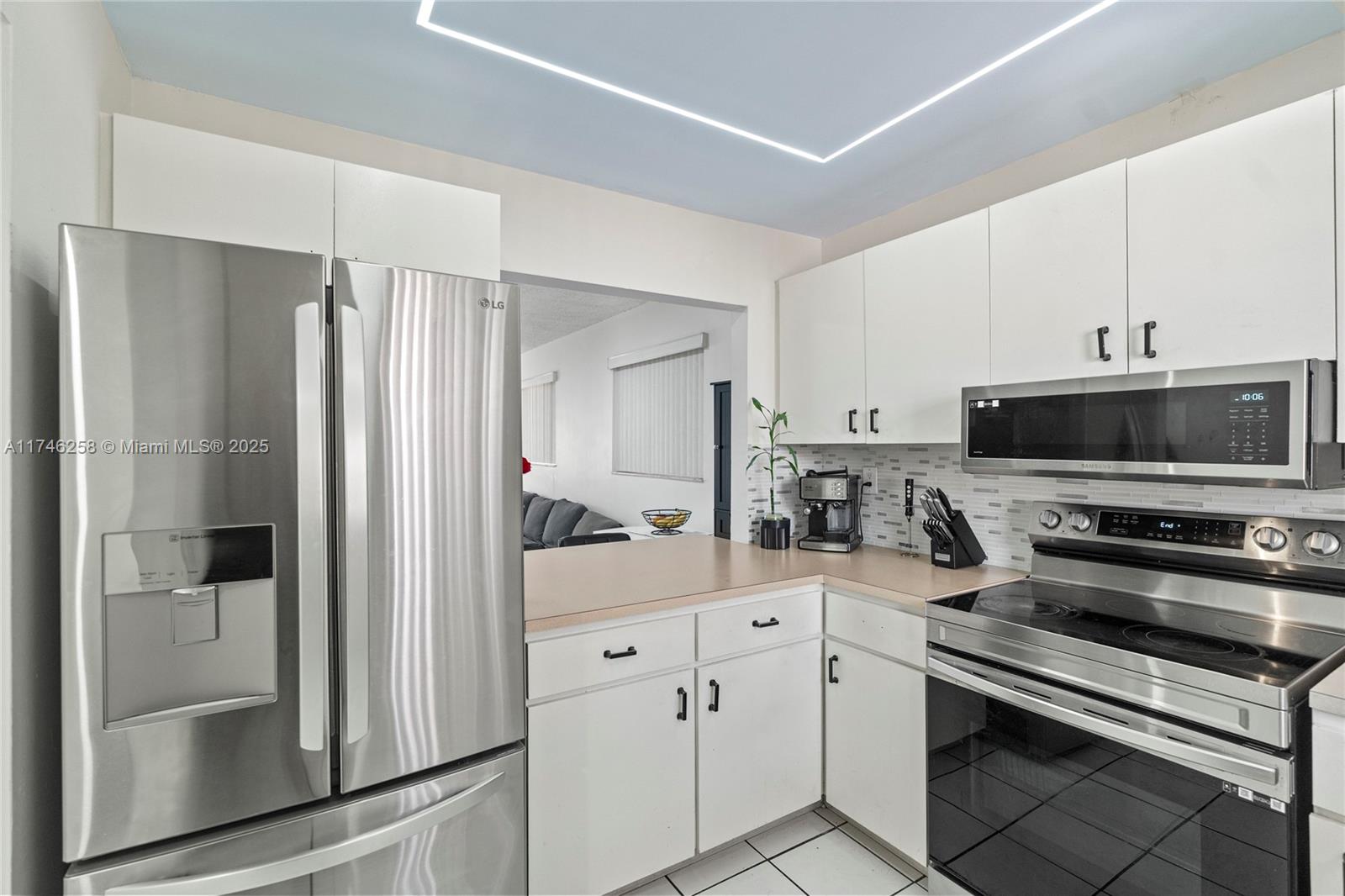 VILLA LUISA CONDO - Residential