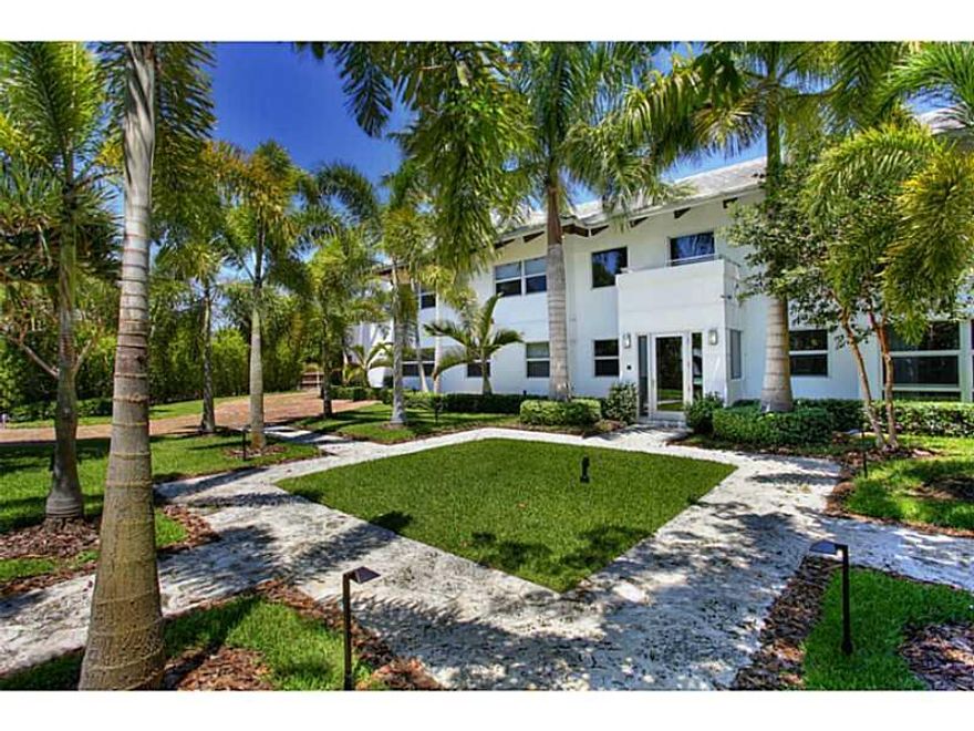 THE ABSOLUTE BEST HOUSE IN CORAL GABLES BETWEEN 3 AND 4 MILLION DOLLARS!!!  COME SEE THIS AMAZING HOME ON PRACTICALLY 1 ACRE OF LAND RIGHT IN THE CENTER OF CORAL GABLES.  IT IS TOTALLY GATED AND THE LANDSCAPING IS EXQUISITE!!!  PERFECT FOR ENTERTAINING AN D PERFECT FOR THOSE WHO TRULY VALUE PRIVACY.  IT'S AS CLOSE AS YOU CAN GET TO RESORT LIVING WHILE STILL LIVING IN A HOUSE.  IT FEATURES SUPERB CONSTRUCTION, SUPERB FINISHES, A GENERATOR, ADVANCED AUDIO VISUAL AND LIGHTING SYSTEMS AND MUCH MUCH MORE!!!