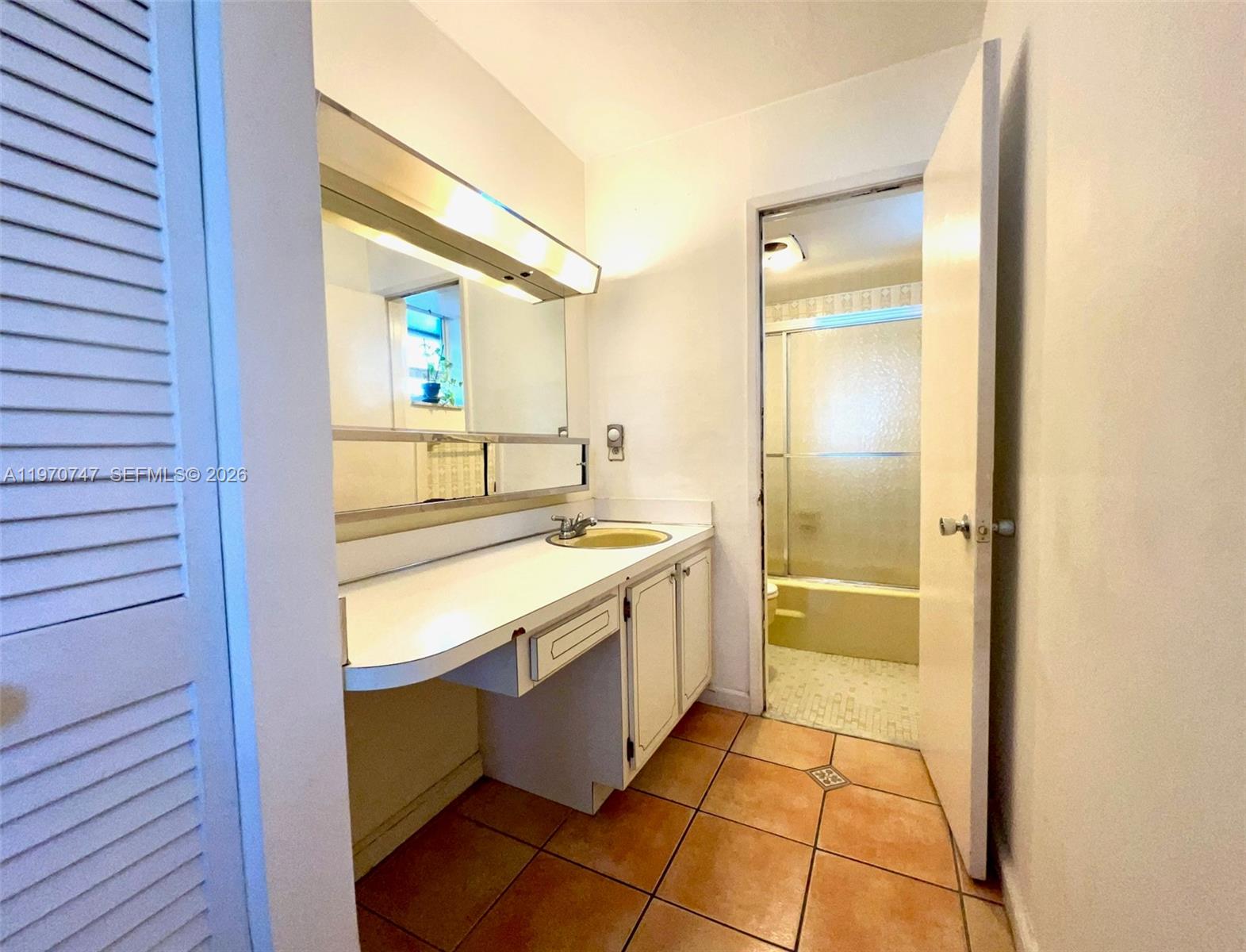 LINCOLN PALACE CONDO - Residential