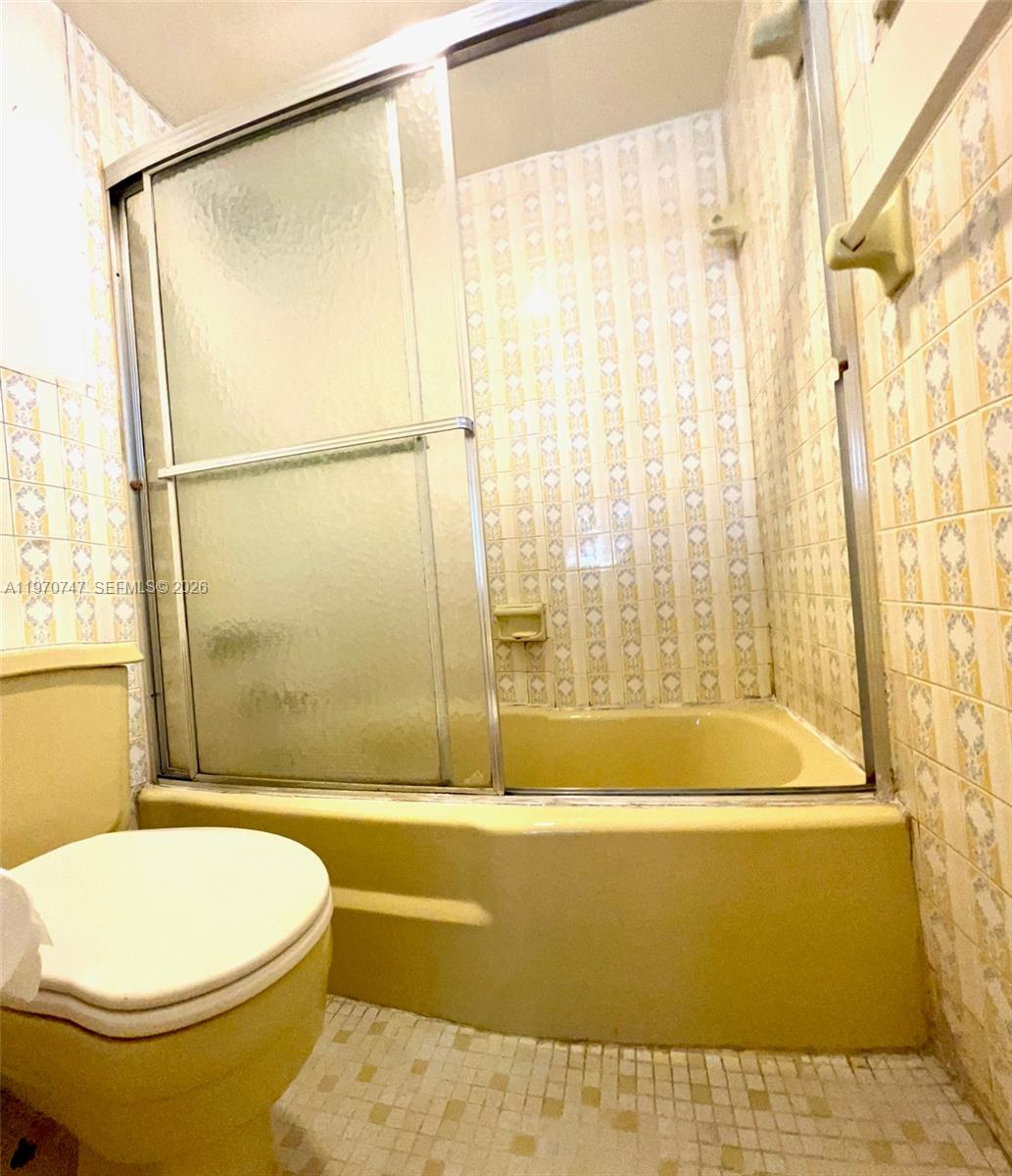 LINCOLN PALACE CONDO - Residential