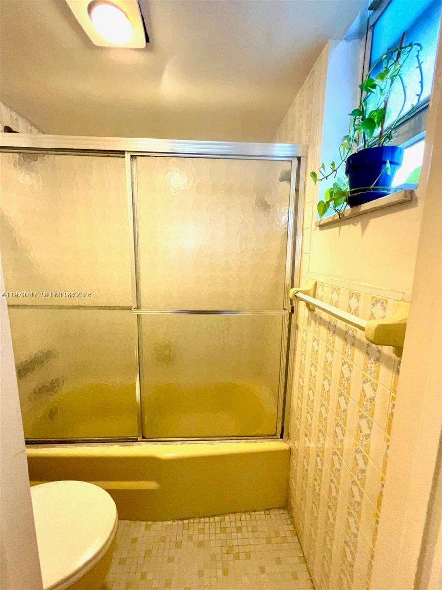 LINCOLN PALACE CONDO - Residential