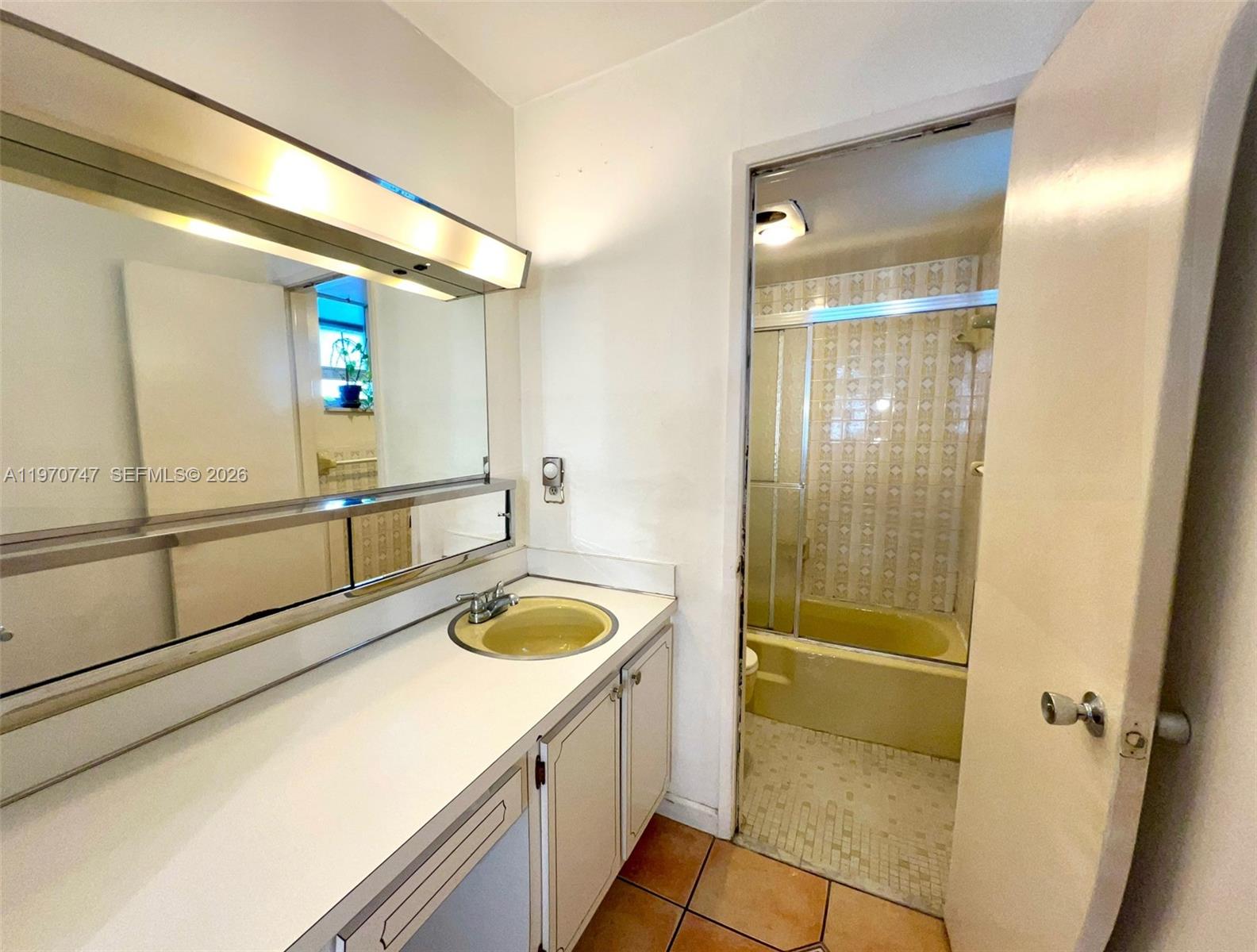 LINCOLN PALACE CONDO - Residential