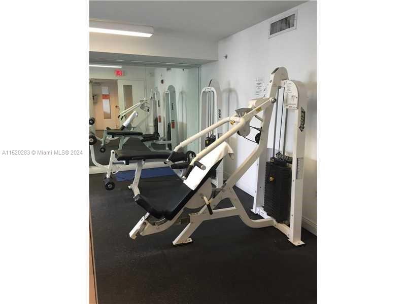 SAN LORENZO CONDO - Residential Lease
