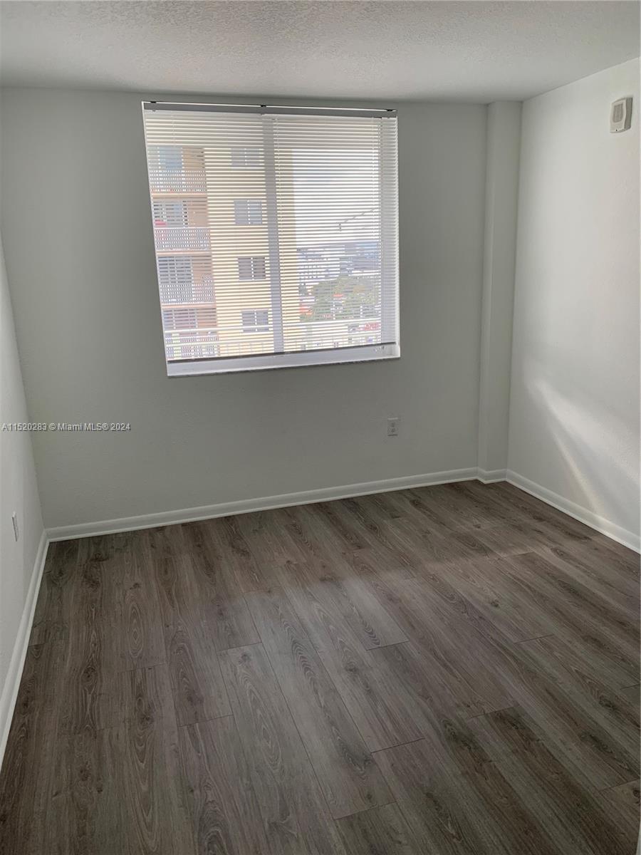 SAN LORENZO CONDO - Residential Lease