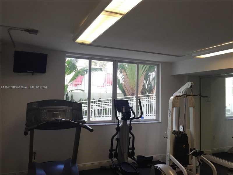 SAN LORENZO CONDO - Residential Lease