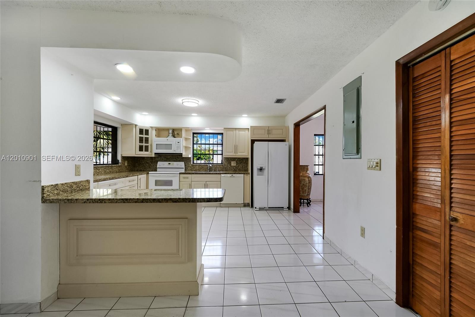 MARLBOROUGH - Residential