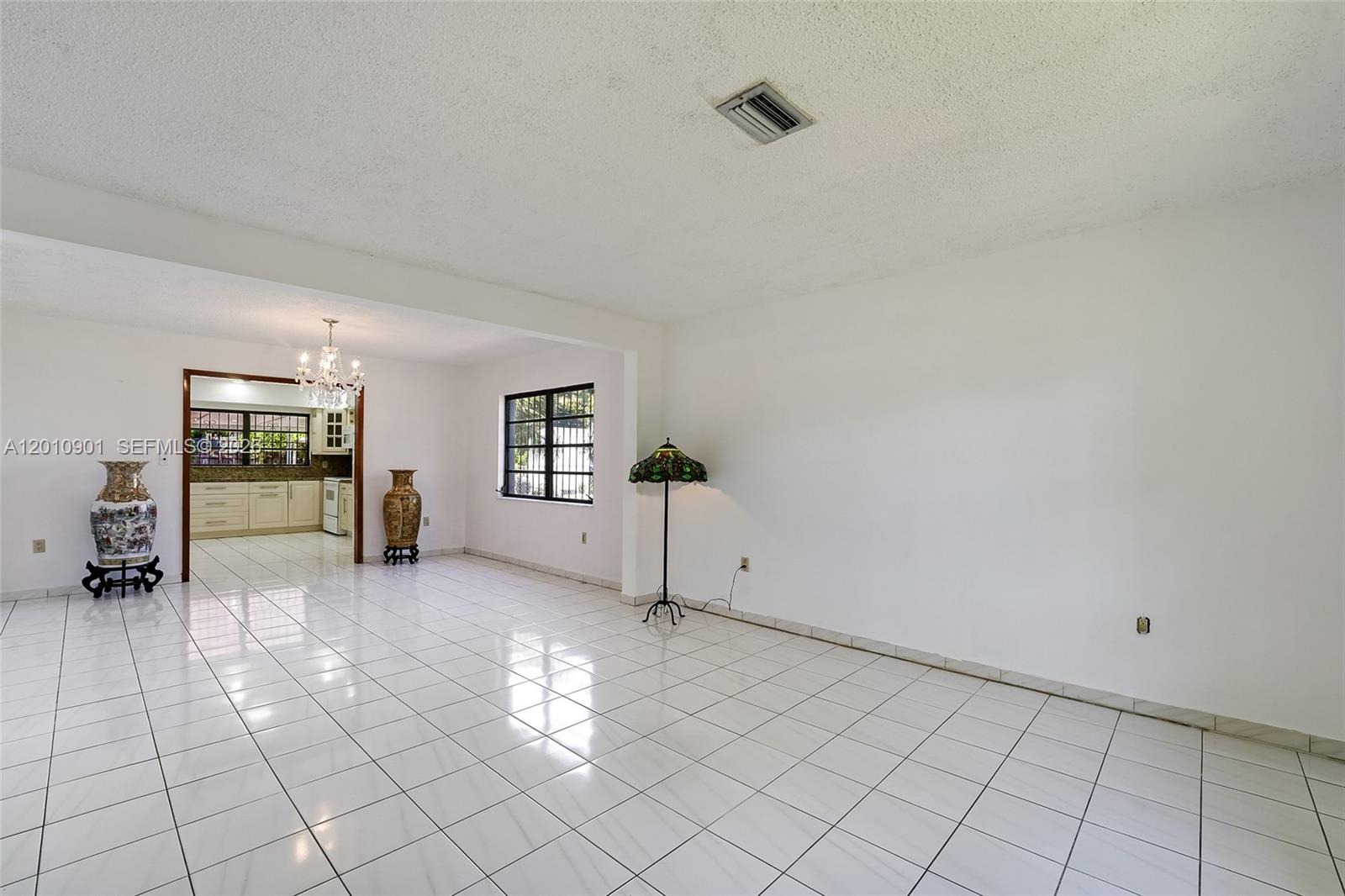 MARLBOROUGH - Residential