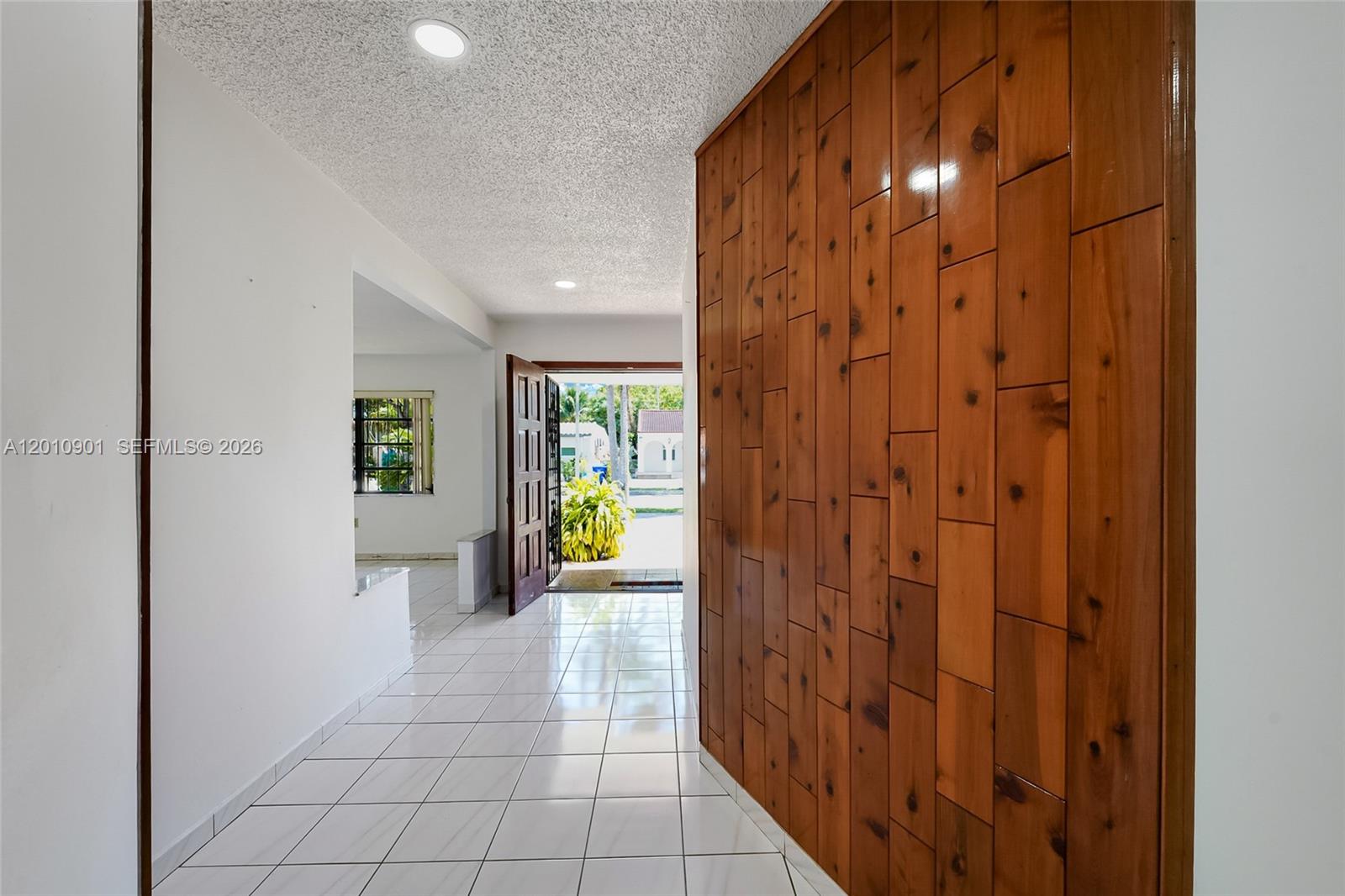 MARLBOROUGH - Residential