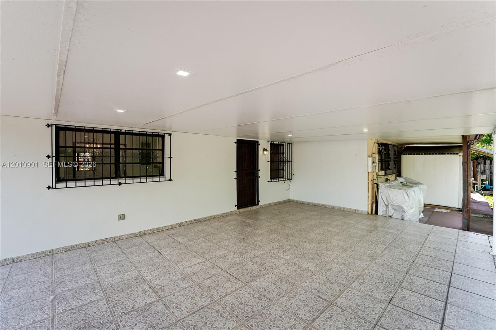 MARLBOROUGH - Residential
