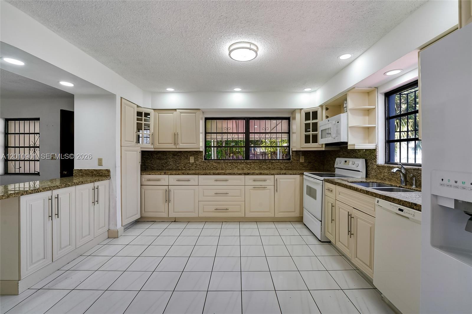 MARLBOROUGH - Residential