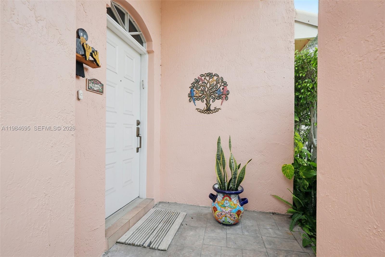 HOLLYWOOD LAKES COUNTRY C - Residential