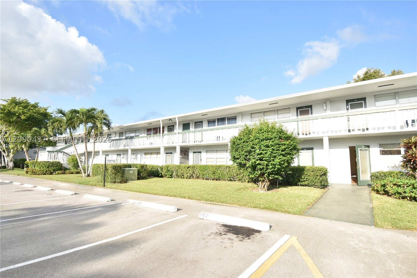 167 Oakridge L