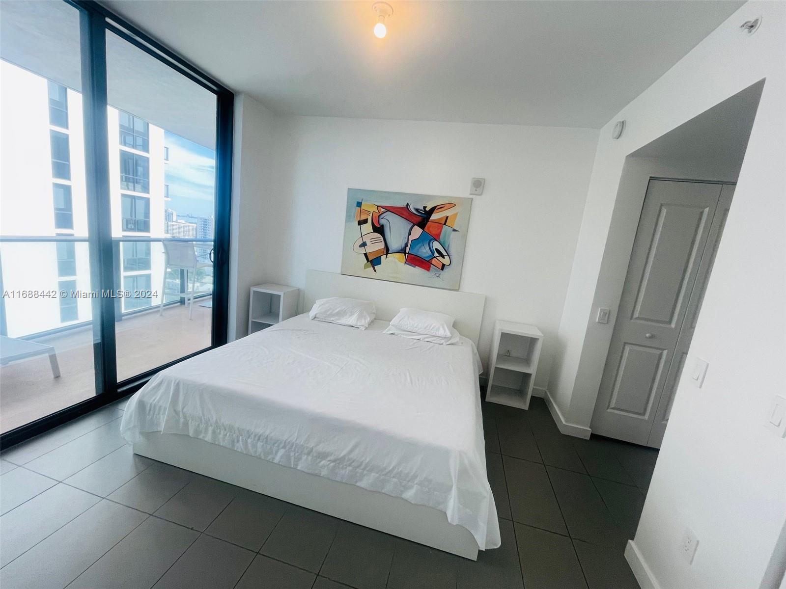 CANVAS CONDO - Residential Lease