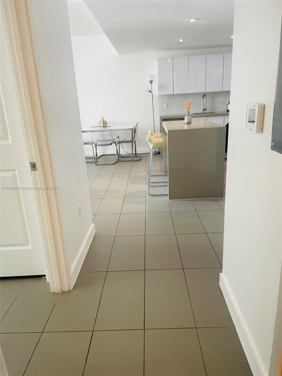 CANVAS CONDO - Residential Lease